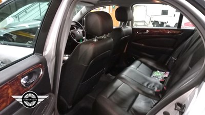 Lot 850 - 2005 JAGUAR XJ8 V8 SPORT AUTO