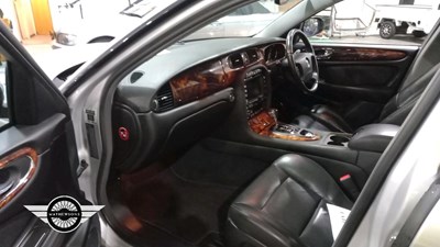 Lot 850 - 2005 JAGUAR XJ8 V8 SPORT AUTO