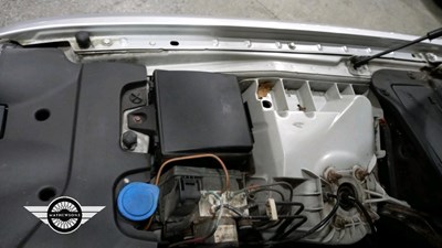 Lot 850 - 2005 JAGUAR XJ8 V8 SPORT AUTO