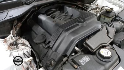 Lot 850 - 2005 JAGUAR XJ8 V8 SPORT AUTO