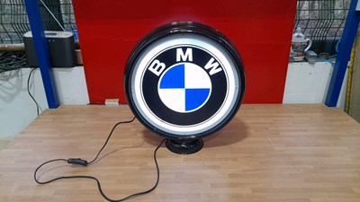 Lot 261 - DOUBLE SIDED BMW ILLUMINATED SIGN 16" DIA