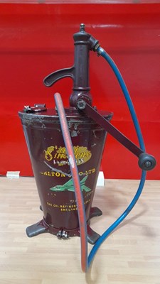 Lot 87 - RARE SILKOLINE / ERF GEAR OIL PUMP