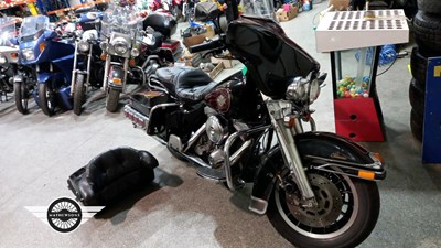 Lot 534 - 1986 HARLEY-DAVIDSON