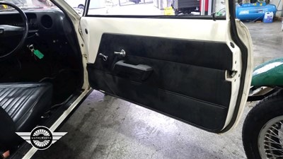 Lot 522 - 1973 VAUXHALL VIVA 1256 DELUXE