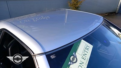 Lot 882 - 1998 MERCEDES SL 320 AUTO