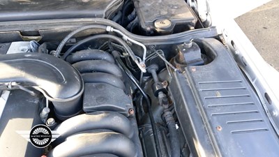 Lot 882 - 1998 MERCEDES SL 320 AUTO