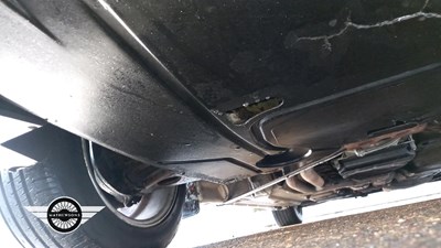 Lot 882 - 1998 MERCEDES SL 320 AUTO