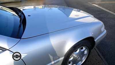 Lot 882 - 1998 MERCEDES SL 320 AUTO