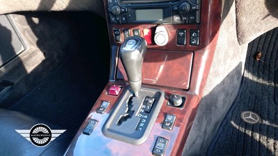 Lot 882 - 1998 MERCEDES SL 320 AUTO