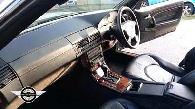 Lot 882 - 1998 MERCEDES SL 320 AUTO