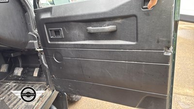 Lot 98 - 2009 LAND ROVER DEFENDER 90 COUNTY HT SWB
