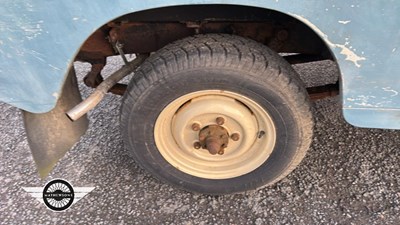 Lot 202 - 1972 LAND ROVER 88" - 4 CYL