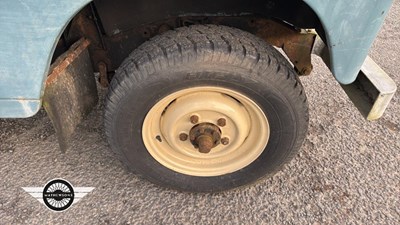 Lot 202 - 1972 LAND ROVER 88" - 4 CYL