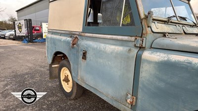 Lot 202 - 1972 LAND ROVER 88" - 4 CYL