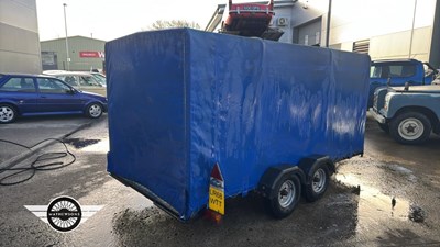 Lot 72 - COVERED CAR TRAILER