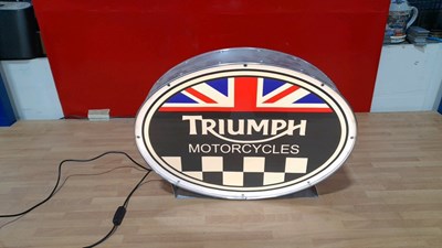 Lot 672 - TRIUMPH LIGHT UP SIGN 17" X 12"