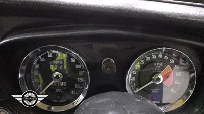 Lot 66 - 1968 MG C GT