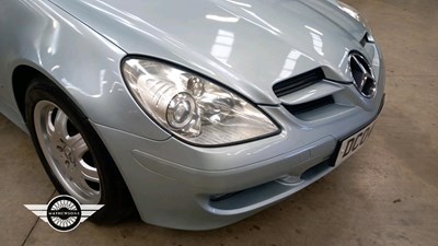 Lot 158 - 2004 MERCEDES SLK 200 KOMPRESSOR AUTO