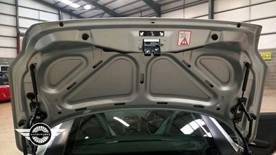 Lot 158 - 2004 MERCEDES SLK 200 KOMPRESSOR AUTO