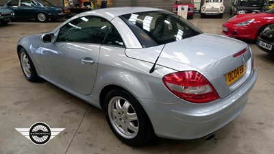 Lot 158 - 2004 MERCEDES SLK 200 KOMPRESSOR AUTO