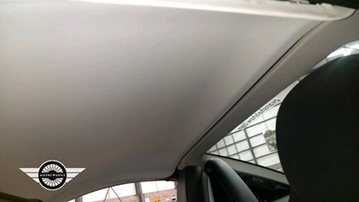 Lot 158 - 2004 MERCEDES SLK 200 KOMPRESSOR AUTO