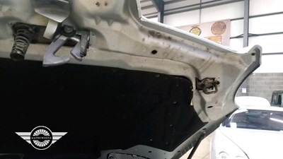 Lot 158 - 2004 MERCEDES SLK 200 KOMPRESSOR AUTO