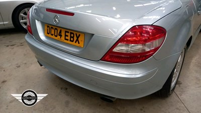 Lot 158 - 2004 MERCEDES SLK 200 KOMPRESSOR AUTO