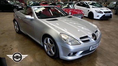 Lot 176 - 2005 MERCEDES SLK280 AUTO