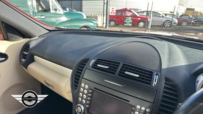 Lot 180 - 2004 MERCEDES SLK 200 KOMPRESSOR AUTO