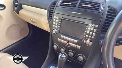 Lot 180 - 2004 MERCEDES SLK 200 KOMPRESSOR AUTO