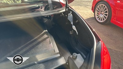 Lot 180 - 2004 MERCEDES SLK 200 KOMPRESSOR AUTO