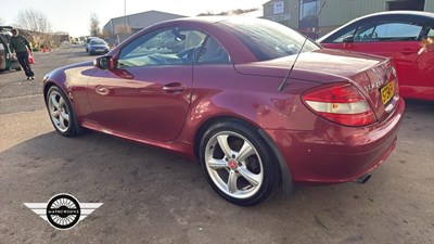 Lot 180 - 2004 MERCEDES SLK 200 KOMPRESSOR AUTO