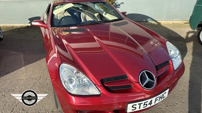 Lot 180 - 2004 MERCEDES SLK 200 KOMPRESSOR AUTO