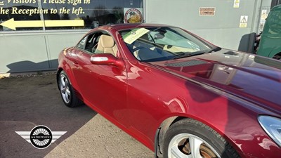 Lot 180 - 2004 MERCEDES SLK 200 KOMPRESSOR AUTO