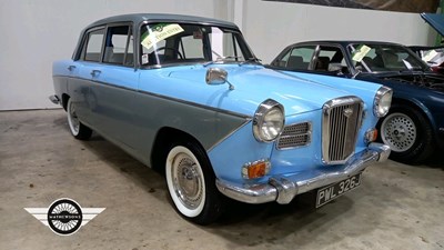 Lot 888 - 1970 WOLSELEY 16/60