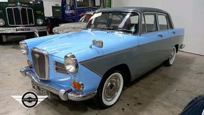 Lot 888 - 1970 WOLSELEY 16/60
