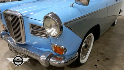 Lot 888 - 1970 WOLSELEY 16/60