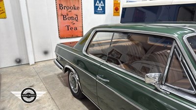 Lot 72 - 1972 MERCEDES 250 CE