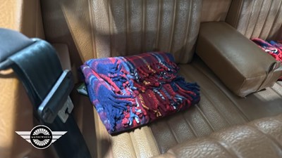 Lot 72 - 1972 MERCEDES 250 CE