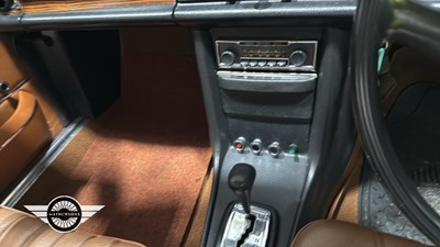 Lot 72 - 1972 MERCEDES 250 CE