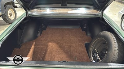 Lot 72 - 1972 MERCEDES 250 CE