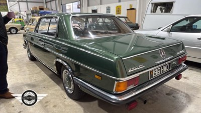 Lot 72 - 1972 MERCEDES 250 CE