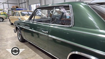 Lot 72 - 1972 MERCEDES 250 CE