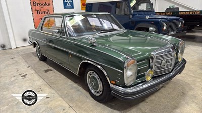 Lot 72 - 1972 MERCEDES 250 CE