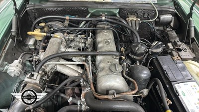 Lot 72 - 1972 MERCEDES 250 CE