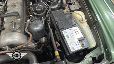 Lot 72 - 1972 MERCEDES 250 CE