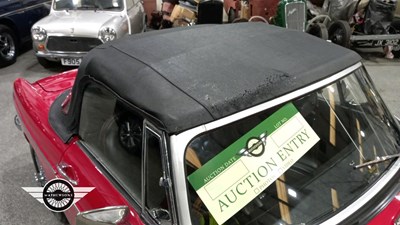 Lot 264 - 1975 MG B