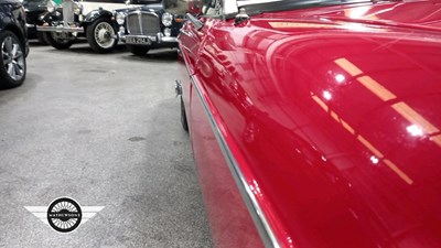 Lot 264 - 1975 MG B