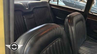 Lot 16 - 1962 VAUXHALL
