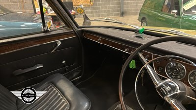 Lot 16 - 1962 VAUXHALL